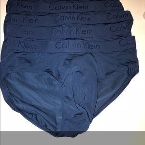 5 blue Calvin Klein briefs